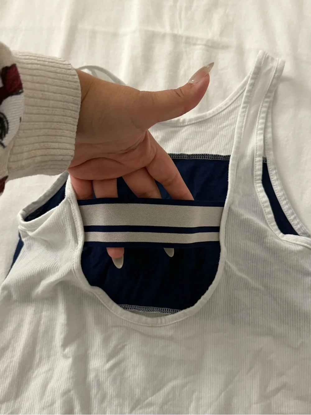Girls Nike white & navy tank with blue panel and white Nike logo, size S